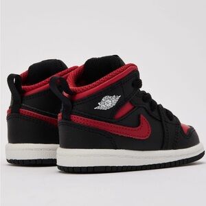 Nike Air Jordan 1